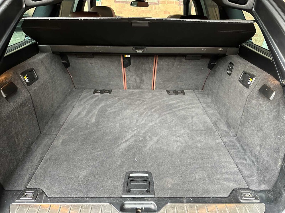 BMW 550i 4.4 V8 High Executive M-Sport F11 408PS 2011 5er Touring, HP-259-J