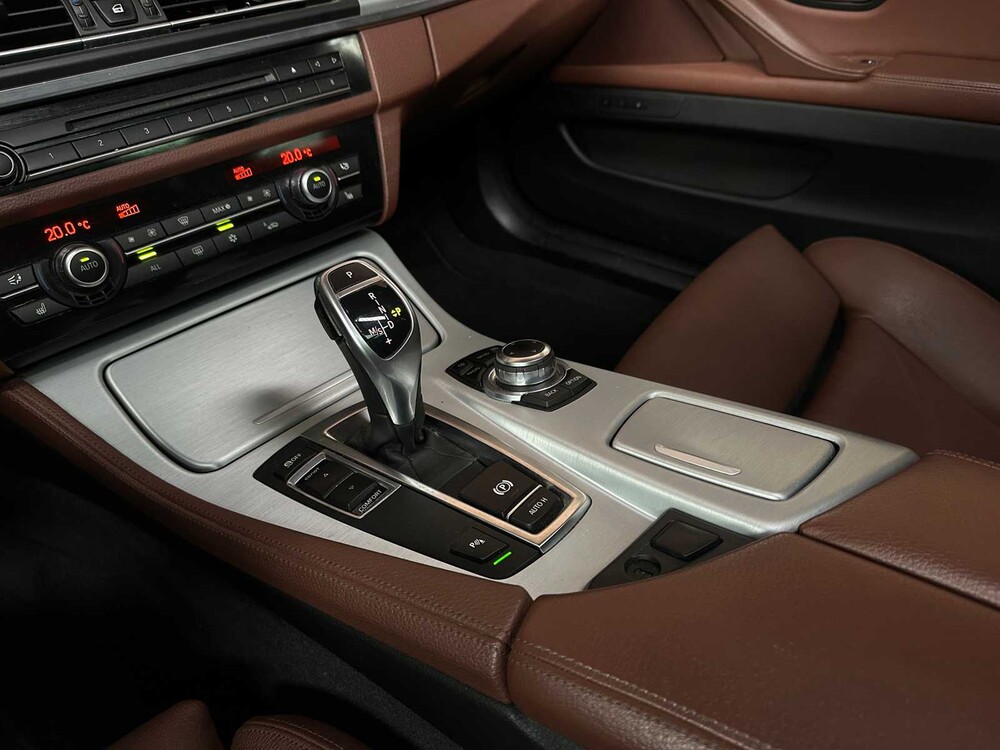 BMW 550i 4.4 V8 High Executive M-Sport F11 408PS 2011 5er Touring, HP-259-J