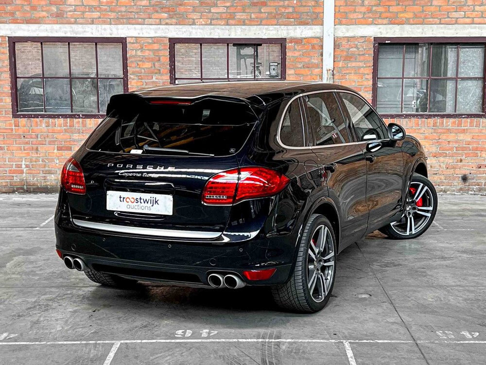 Porsche Cayenne Turbo 4.8 V8 500PS 2012