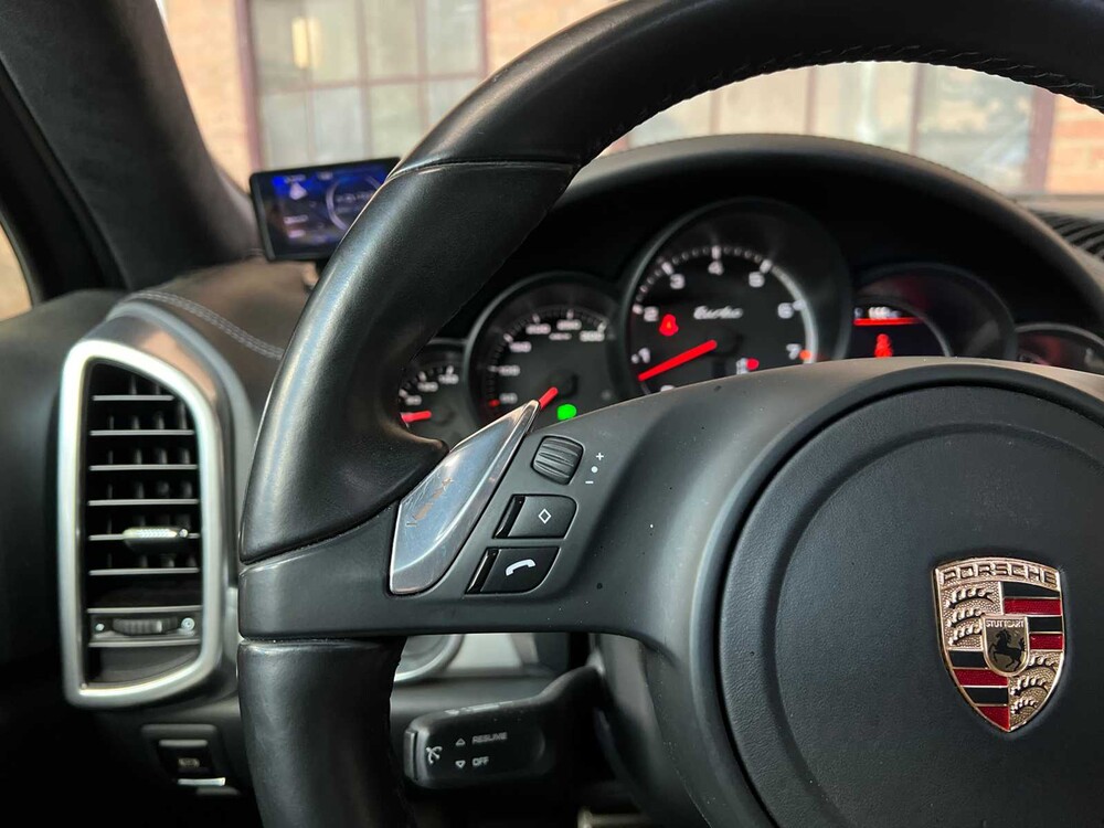 Porsche Cayenne Turbo 4.8 V8 500PS 2012