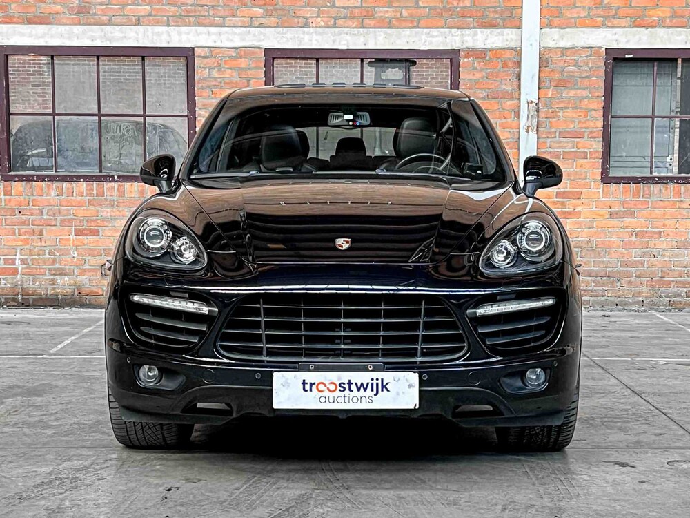 Porsche Cayenne Turbo 4.8 V8 500PS 2012