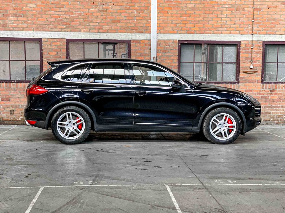 Porsche Cayenne Turbo 4.8 V8 500PS 2011