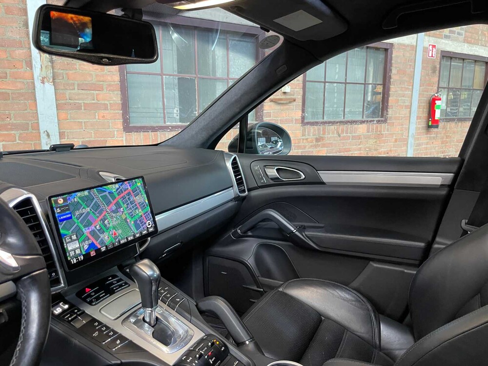 Porsche Cayenne Turbo 4.8 V8 500PS 2011