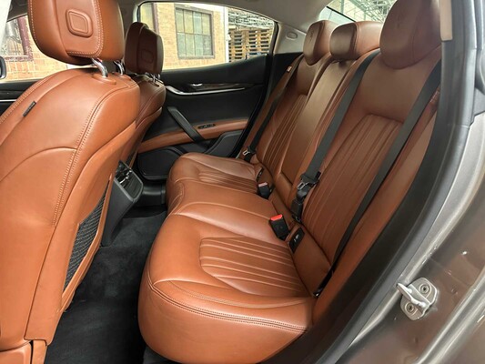 Maserati Ghibli 3.0 V6 S Q4 411pk 2015, SN-156-F
