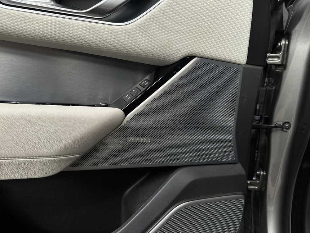 Land Rover Range Rover Velar 3.0 V6 AWD R-Dynamic HSE 381hp 2017, K-769-TJ