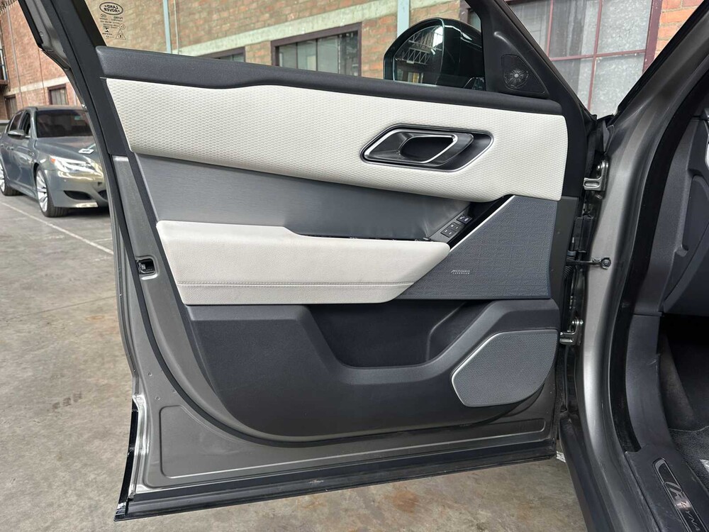 Land Rover Range Rover Velar 3.0 V6 AWD R-Dynamic HSE 381hp 2017, K-769-TJ