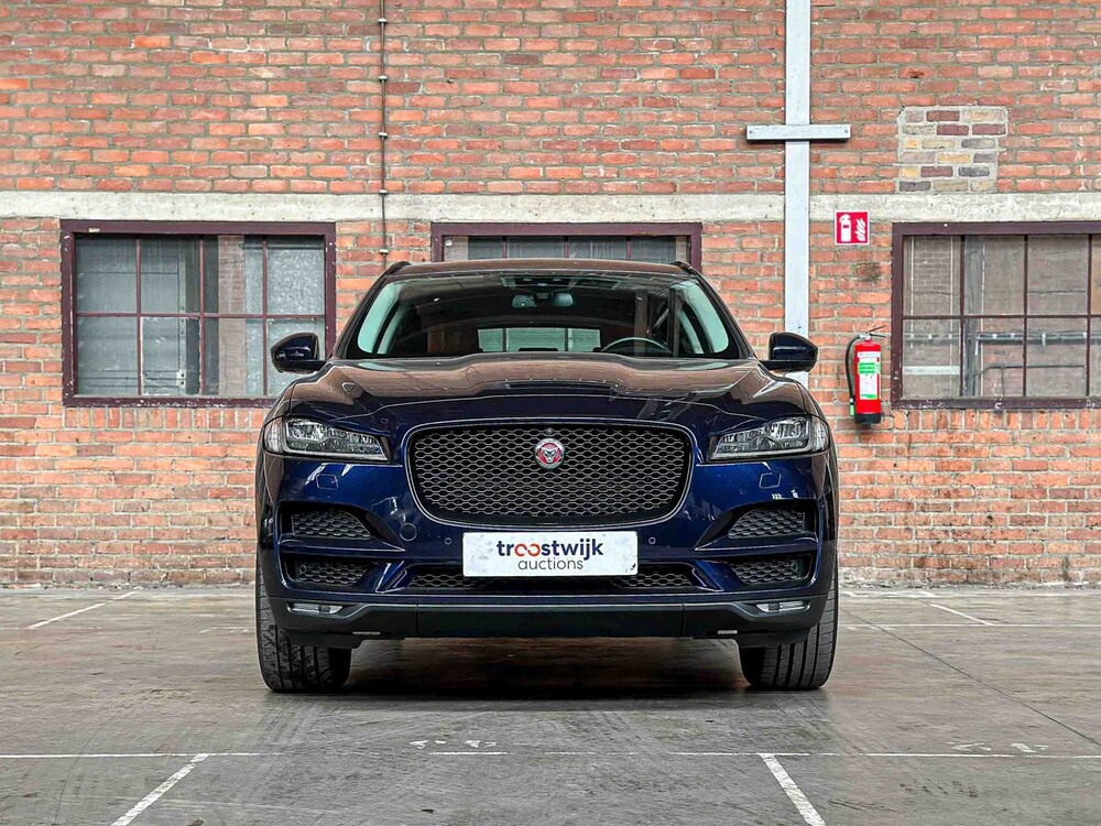 Jaguar F-PACE 2.0 Portfolio AWD 25d 241PS 2017, SV-524-B