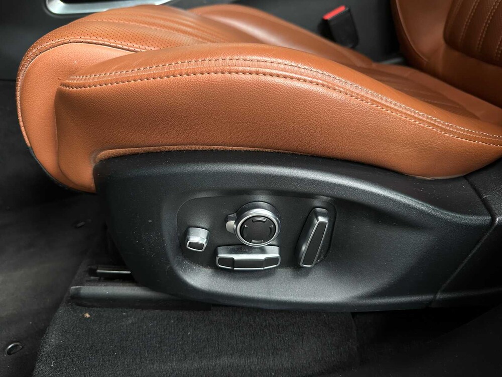 Jaguar F-PACE 2.0 Portfolio AWD 25d 241PS 2017, SV-524-B