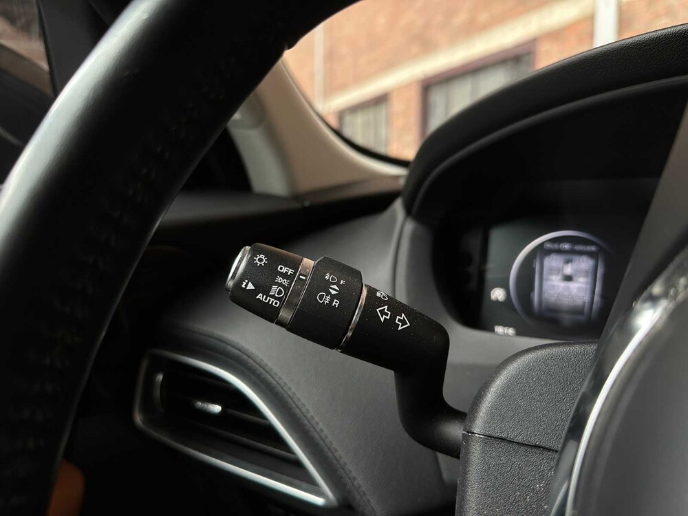 Jaguar F-PACE 2.0 Portfolio AWD 25d 241PS 2017, SV-524-B