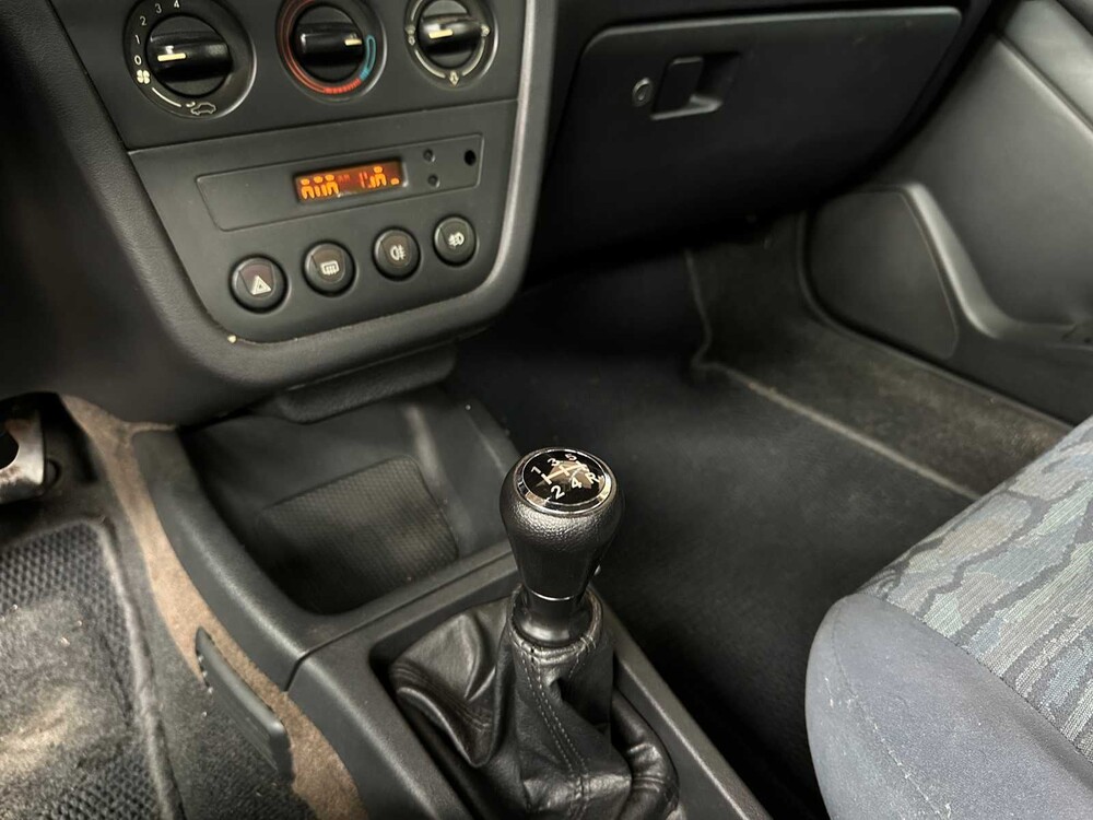 Peugeot 306 Cabriolet 1.8 101pk 1995, LJ-RF-72