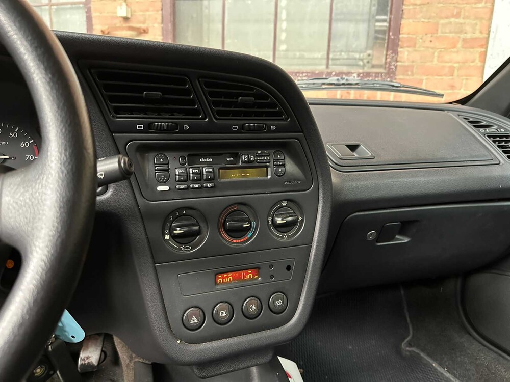 Peugeot 306 Cabriolet 1.8 101pk 1995, LJ-RF-72