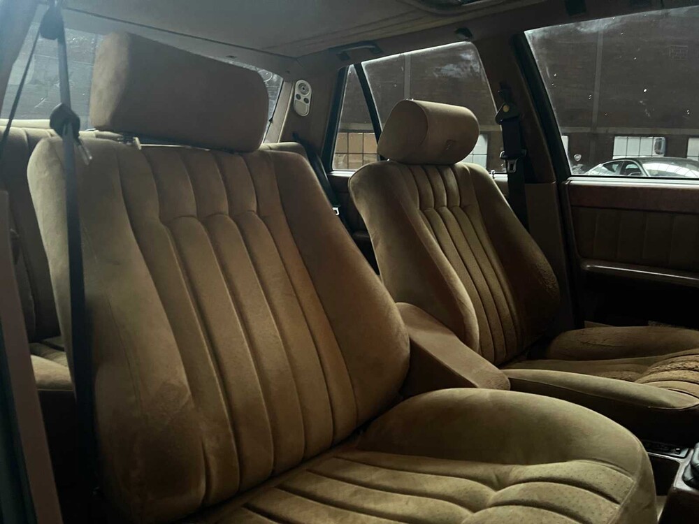 Lancia Thema 8.32 (FERRARI) Limousine 215pk 1975