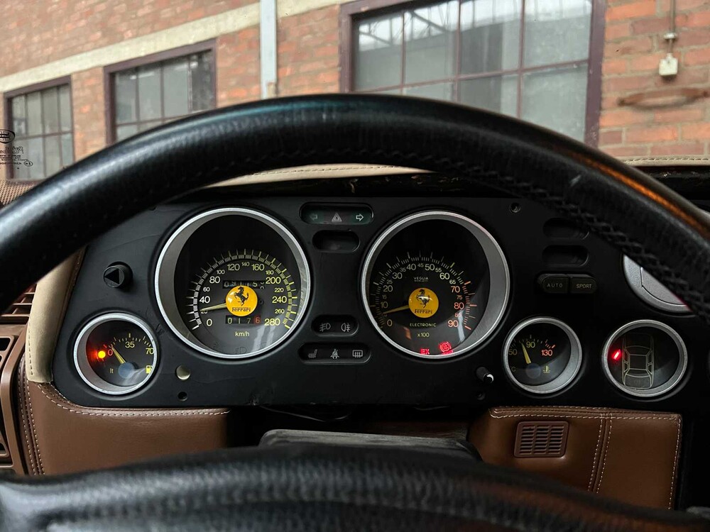 Lancia Thema 8.32 (FERRARI) Limousine 215pk 1975