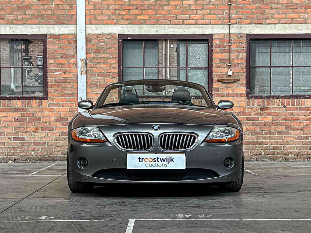 BMW Z4 Roadster 3.0i S 231pk 2004 (Hardtop + Softtop), 36-NV-HZ Youngtimer