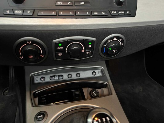 BMW Z4 Roadster 3.0i S 231pk 2004 (Hardtop + Softtop), 36-NV-HZ Youngtimer