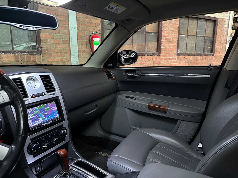 Chrysler 300C HEMI 5.7 V8 340pk 2005 Youngtimer