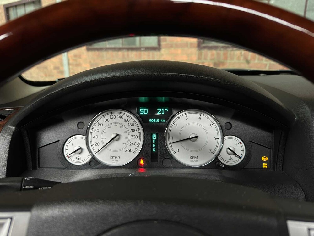 Chrysler 300C HEMI 5.7 V8 340pk 2005 Youngtimer