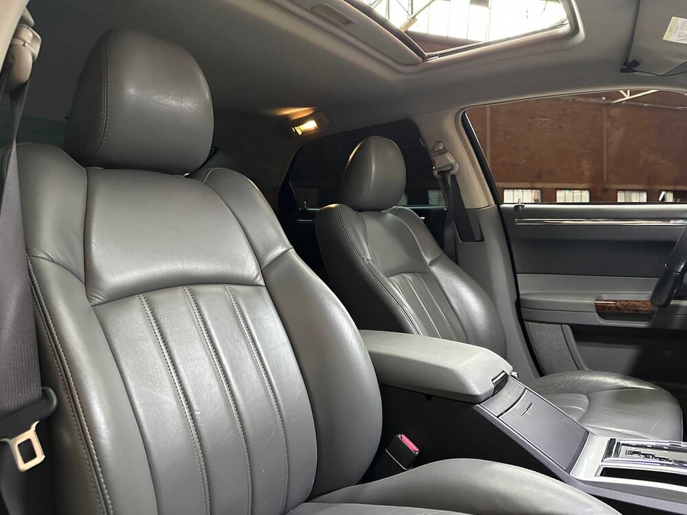 Chrysler 300C HEMI 5.7 V8 340pk 2005 Youngtimer