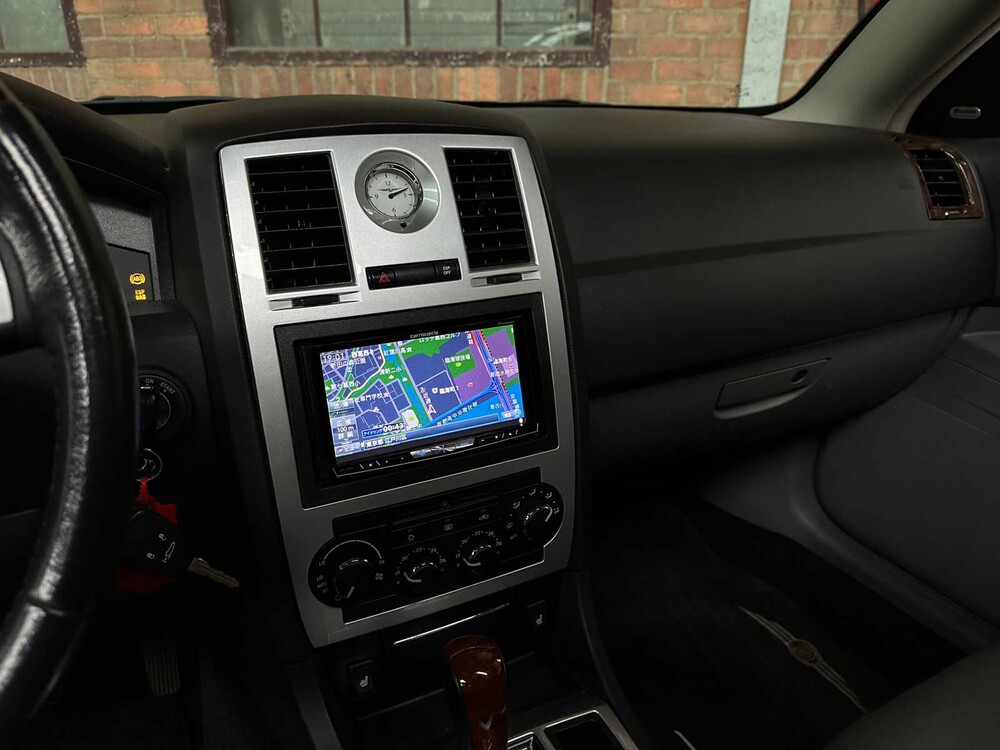 Chrysler 300C HEMI 5.7 V8 340pk 2005 Youngtimer