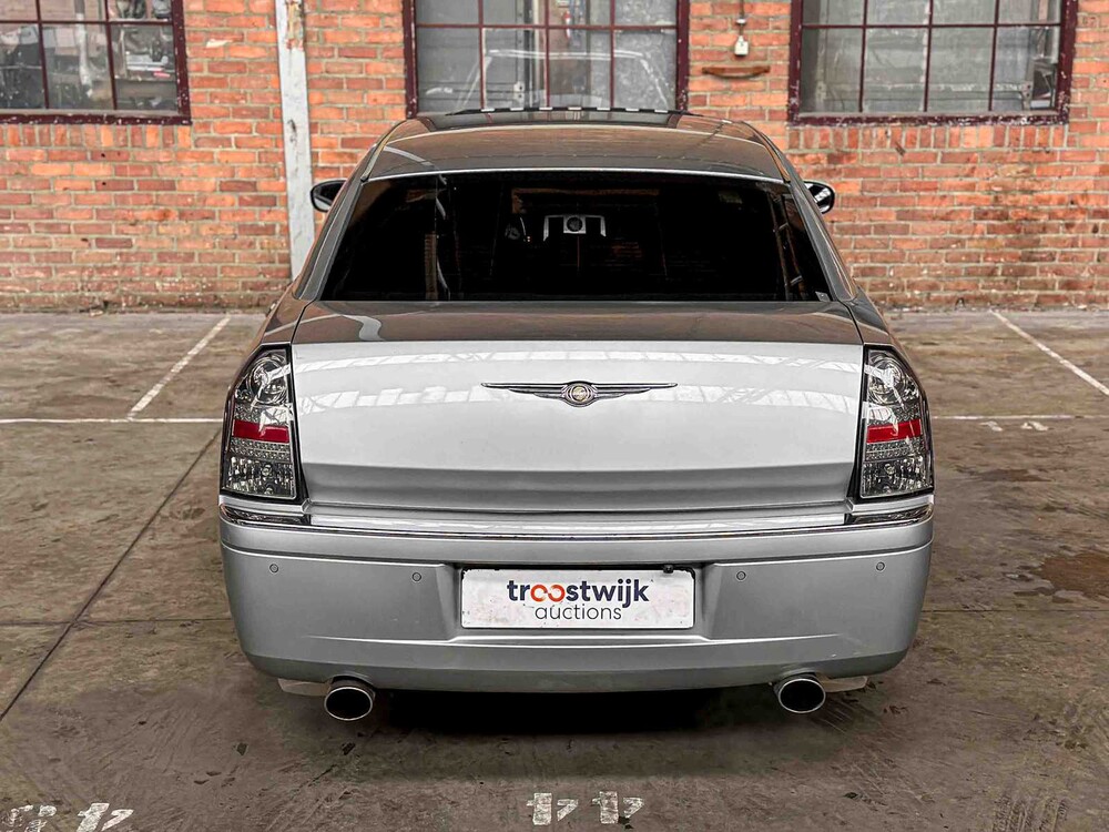 Chrysler 300C HEMI 5.7 V8 340pk 2005 Youngtimer