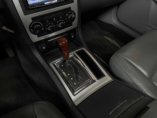 Chrysler 300C HEMI 5.7 V8 340pk 2005 Youngtimer