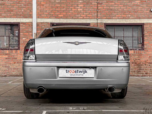 Chrysler 300C HEMI 5.7 V8 340pk 2005 Youngtimer