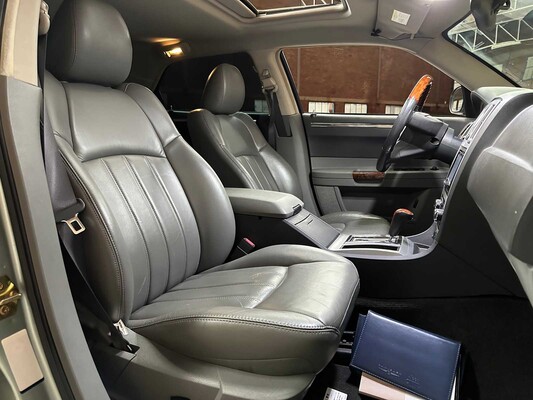 Chrysler 300C HEMI 5.7 V8 340pk 2005 Youngtimer