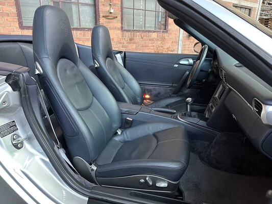 Porsche 911 Carrera S Cabriolet 3.8 997 (MANUAL) 355pk 2006 Youngtimer