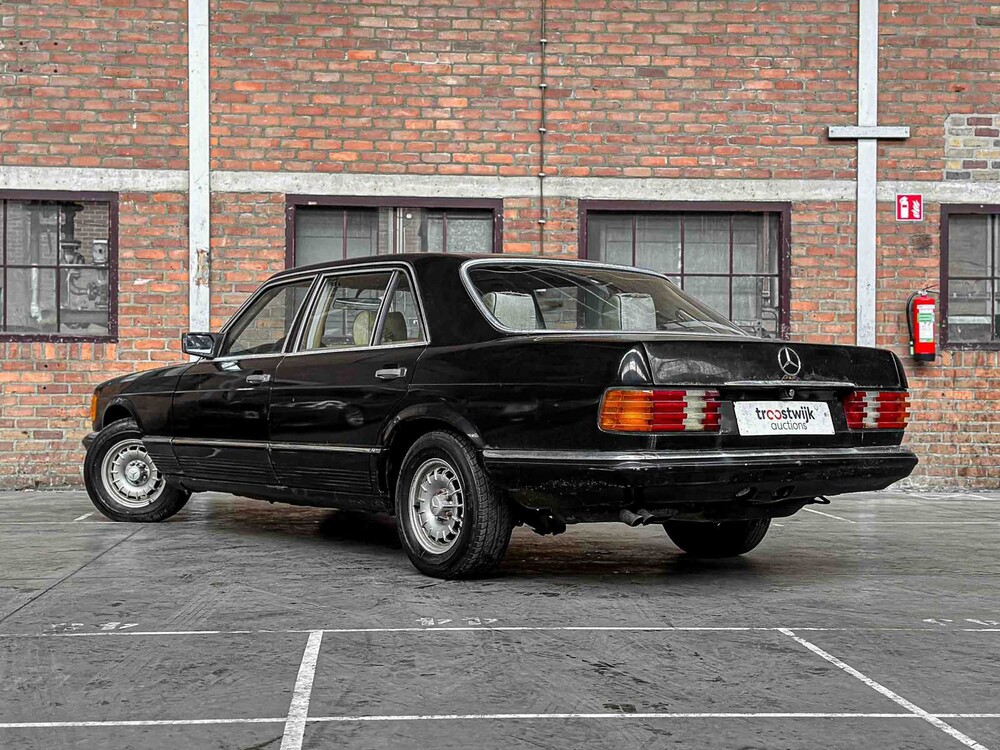 Mercedes-Benz 280 SEL