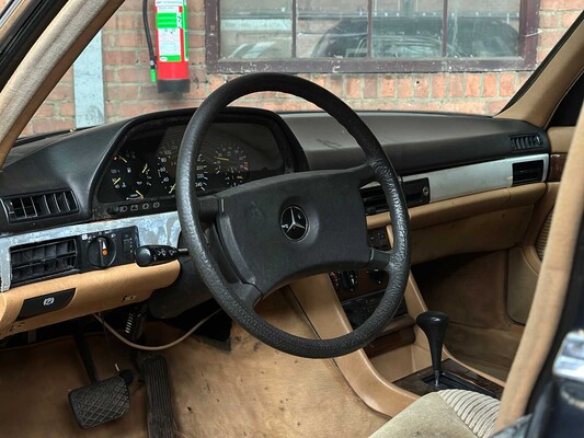 Mercedes-Benz 280 SEL