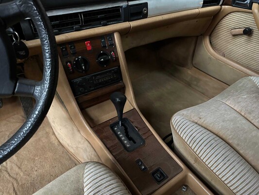 Mercedes-Benz 280 SEL