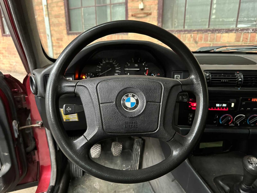 BMW 518i Touring Executive E34 116pk 1994 5-serie, JB-FJ-06 Youngtimer