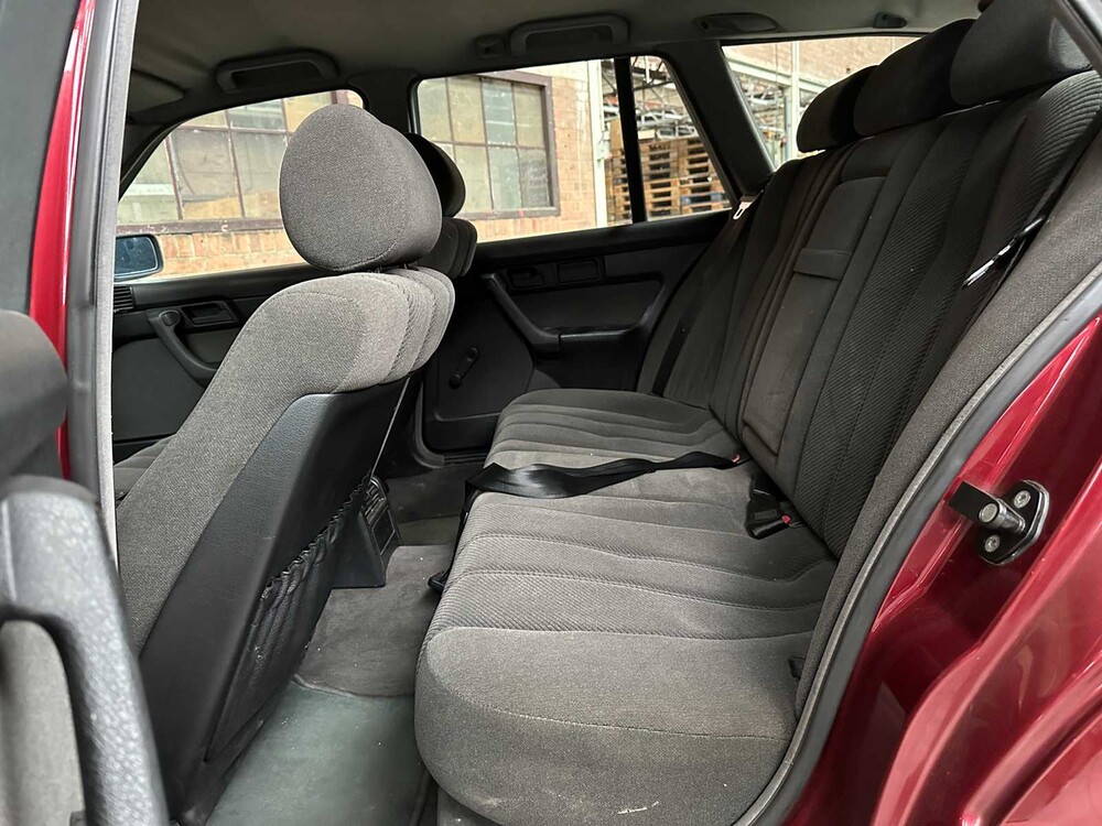 BMW 518i Touring Executive E34 116pk 1994 5-serie, JB-FJ-06 Youngtimer