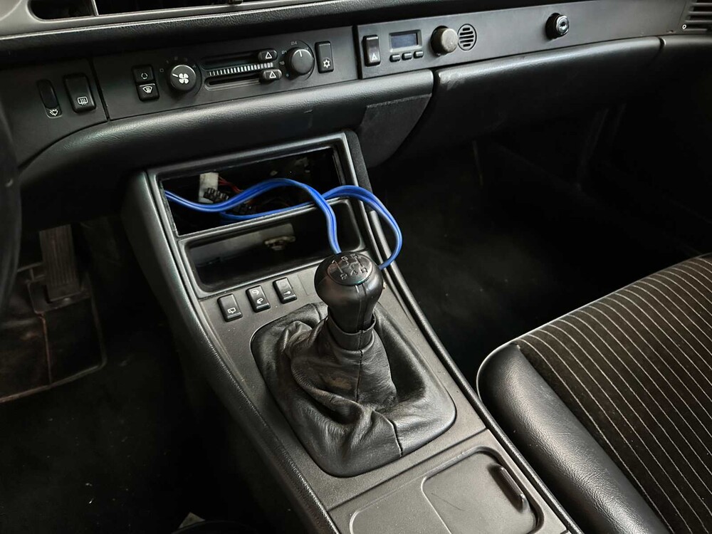 Porsche 944 Turbo 2.5 250pk 1989