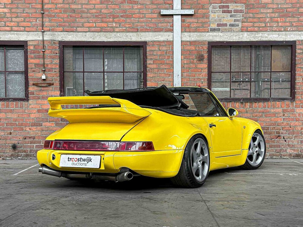 Porsche 911 964 Carrera Cabrio 250pk 1992 Youngtimer