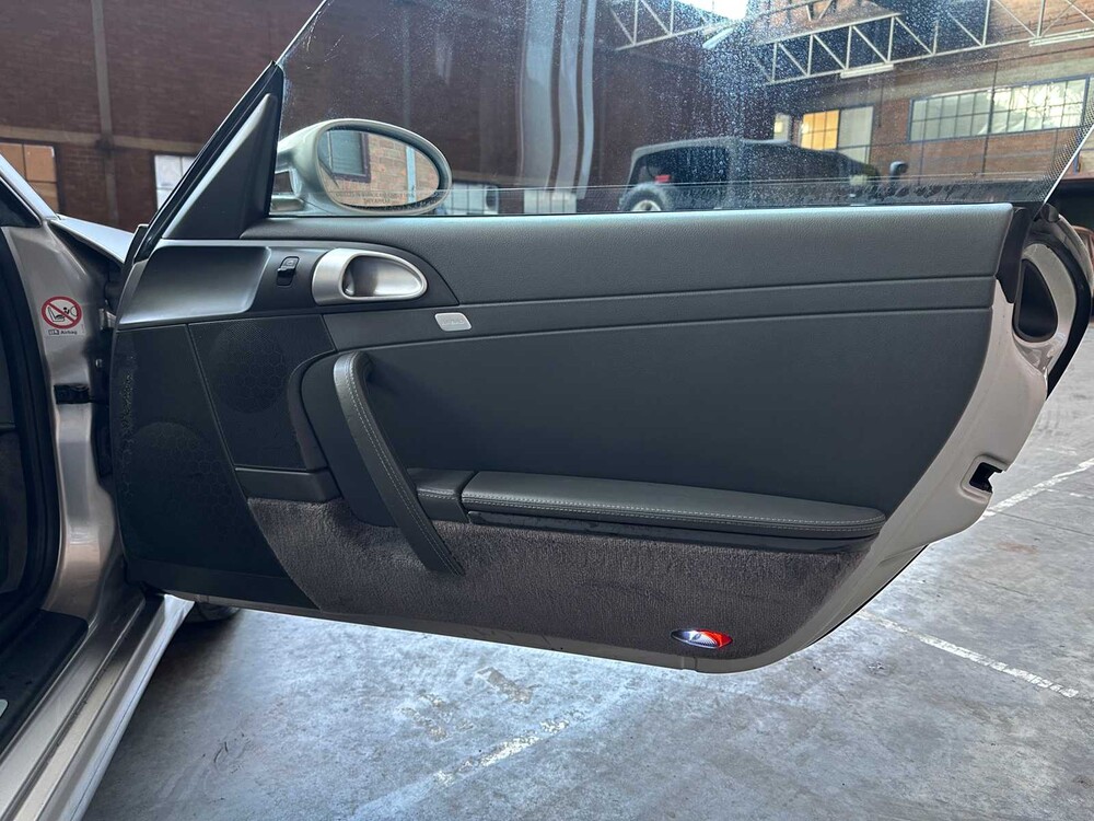 Porsche 911 Carrera Coupe 3.6 997 325pk 2004 Youngtimer