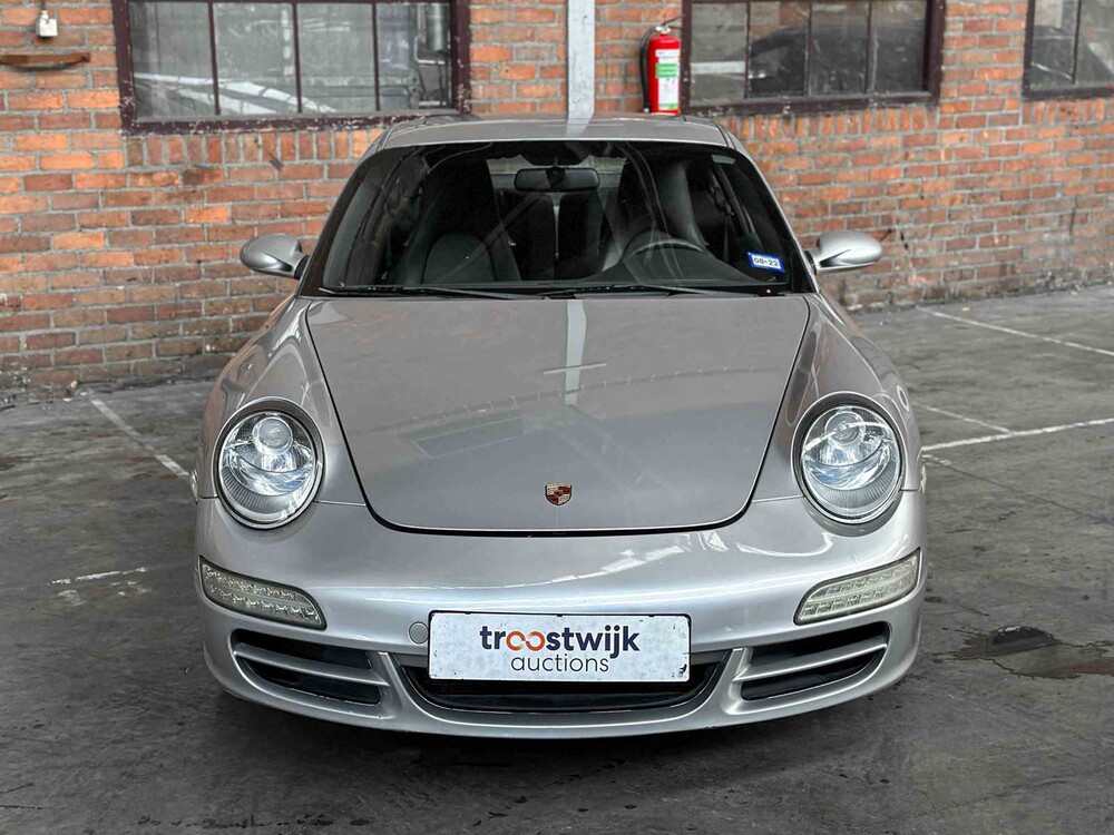 Porsche 911 Carrera Coupe 3.6 997 325pk 2004 Youngtimer