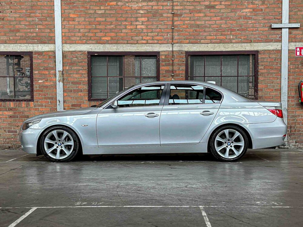 BMW 545i 4.4 V8 333pk 2003 5-serie, G-647-VP