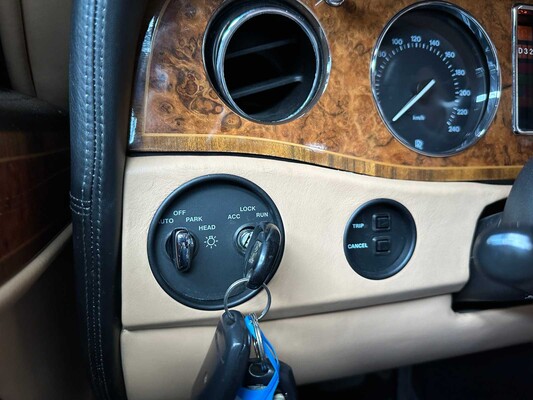 Rolls-Royce Corniche V 6.75 V8 Cabriolet 329pk 2000 Convertible (1 of 374 Worldwide), 91-HF-TP