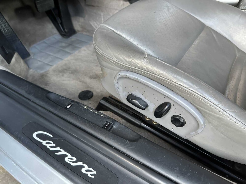 Porsche 911 Carrera Cabriolet 3.6 996 320pk 2003 Youngtimer