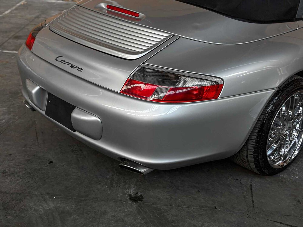 Porsche 911 Carrera Cabriolet 3.6 996 320pk 2003 Youngtimer