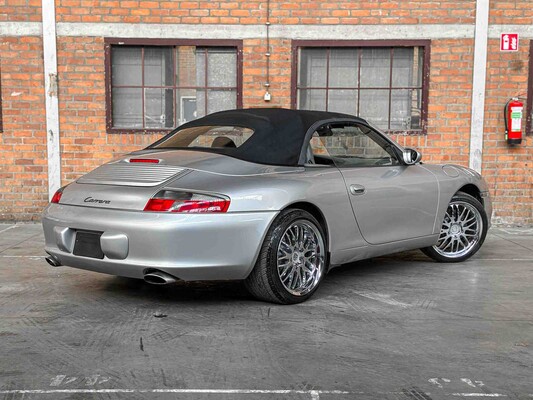 Porsche 911 Carrera Cabriolet 3.6 996 320pk 2003 Youngtimer
