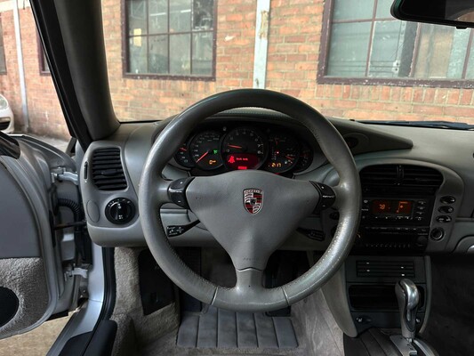 Porsche 911 Carrera Cabriolet 3.6 996 320pk 2003 Youngtimer