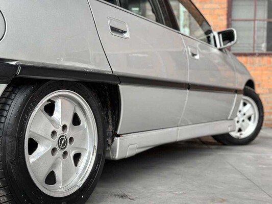Opel Omega 3000 24v 204pk 1991