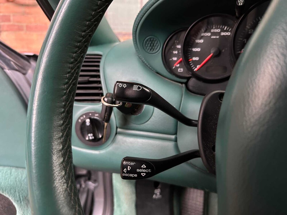 Porsche 911 Carrera 4S 996 320pk 2002 (MANUAL) Youngtimer