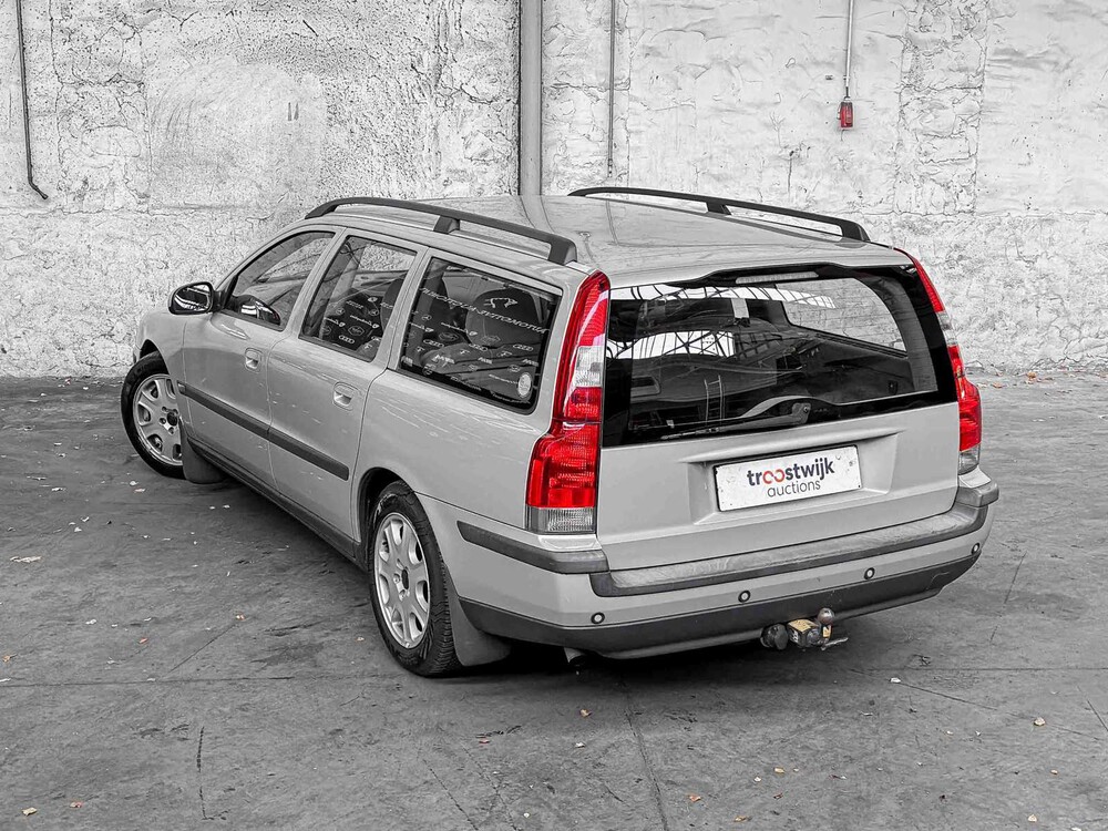 Volvo V70 2.4 T G.Ocean Race 200pk 2002, 97-JS-SG