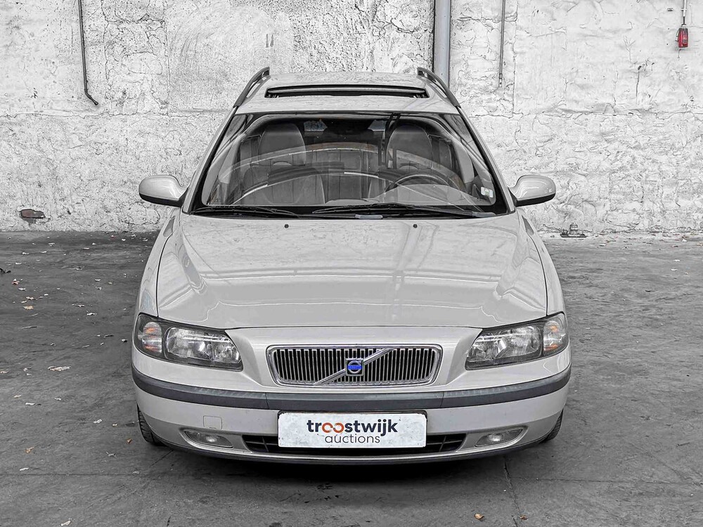 Volvo V70 2.4 T G.Ocean Race 200pk 2002, 97-JS-SG