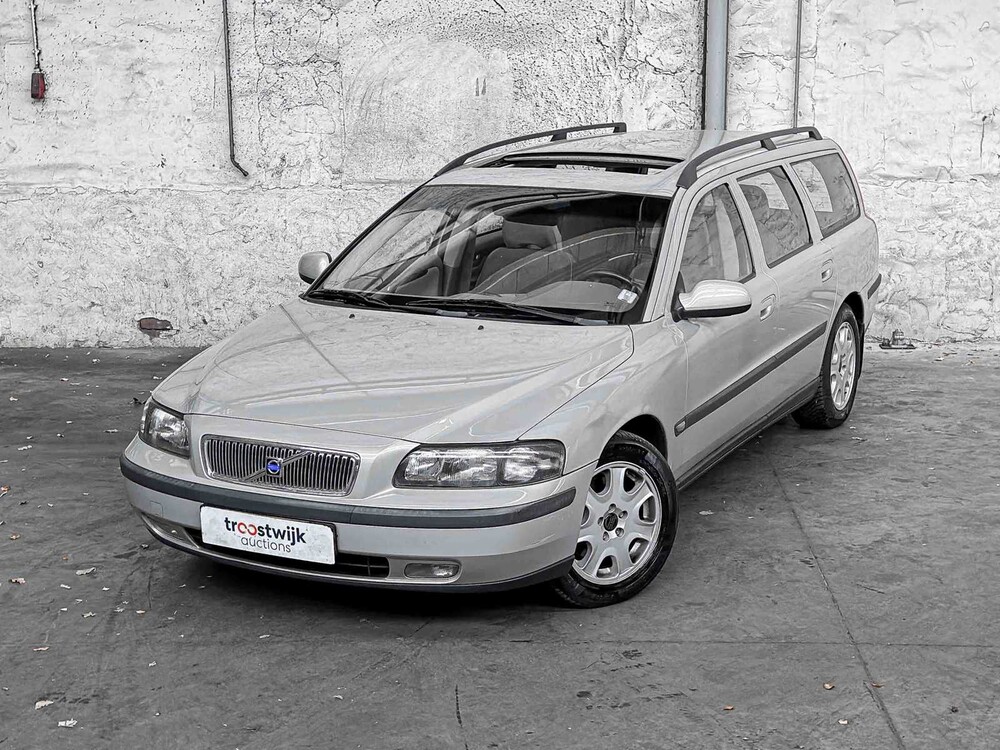 Volvo V70 2.4 T G.Ocean Race 200pk 2002, 97-JS-SG