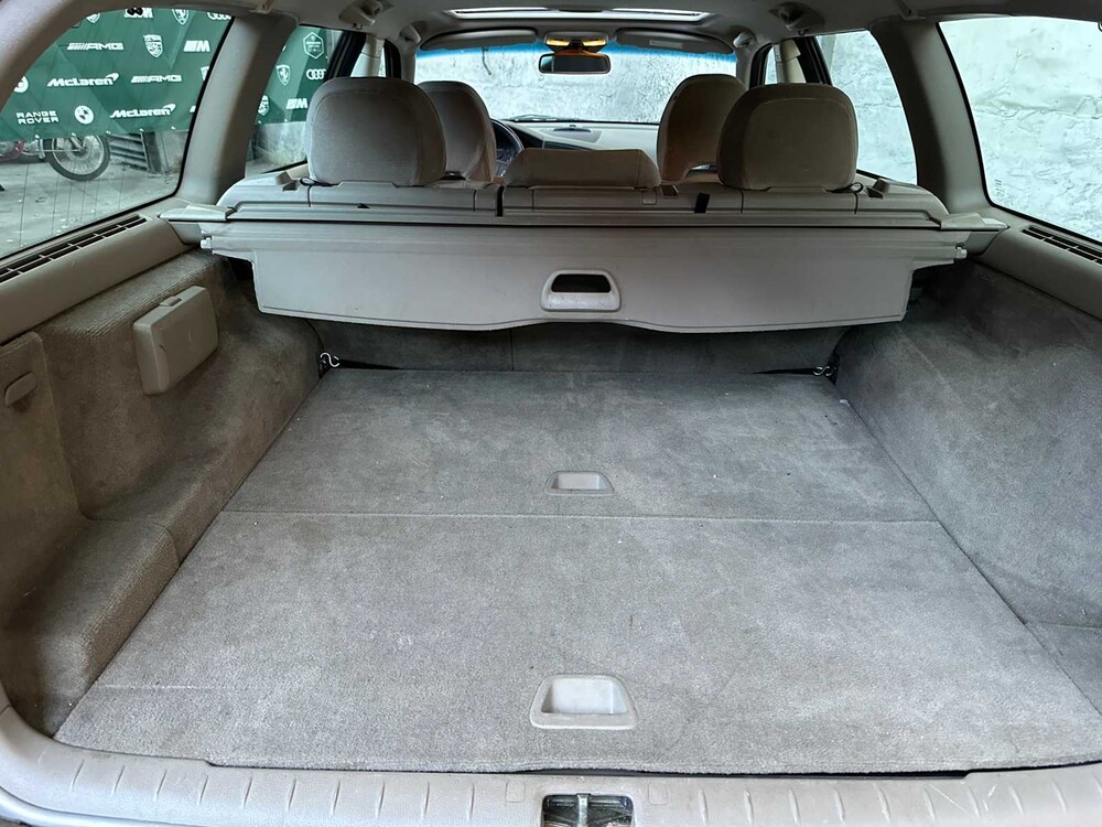 Volvo V70 2.4 T G.Ocean Race 200pk 2002, 97-JS-SG