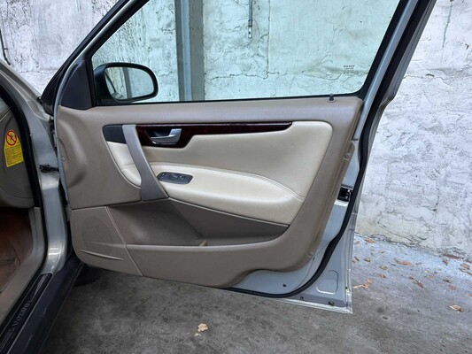 Volvo V70 2.4 T G.Ocean Race 200pk 2002, 97-JS-SG